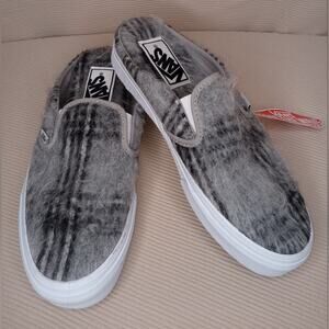 Vans gray plaid faux fur slip on sneakers size 8 Y2K skate Street wear grunge